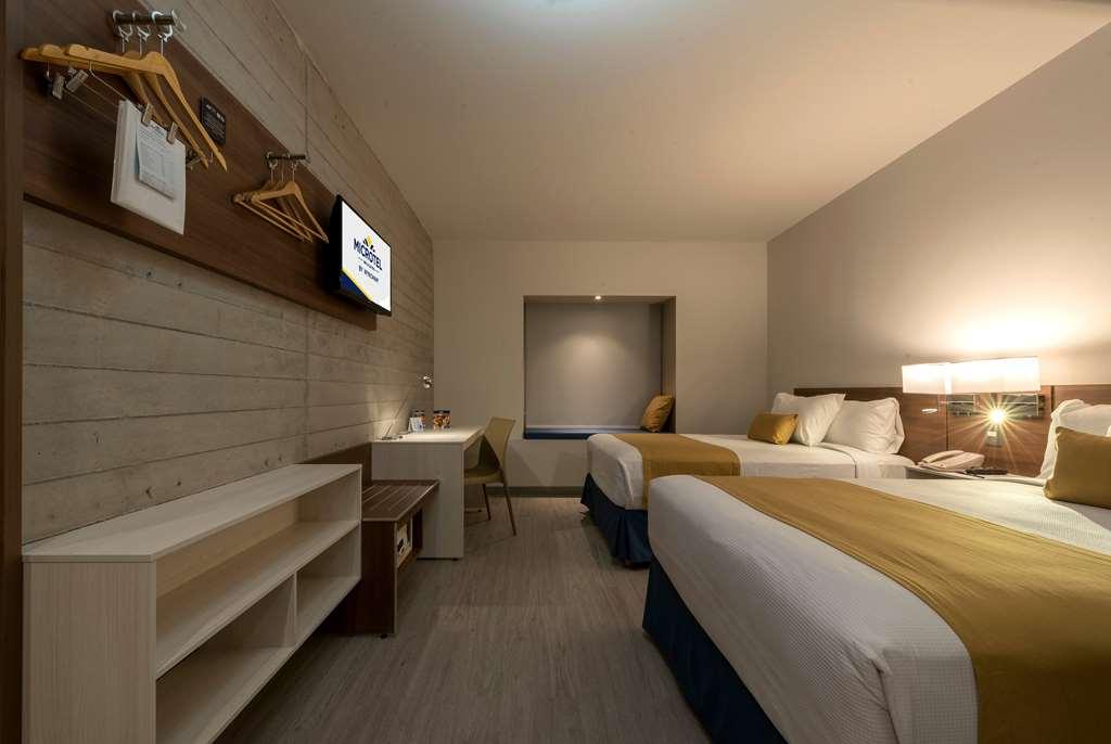 Microtel Inn & Suites By Wyndham Irapuato Kamer foto