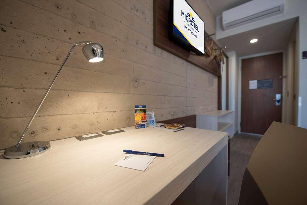 Microtel Inn & Suites By Wyndham Irapuato Kamer foto