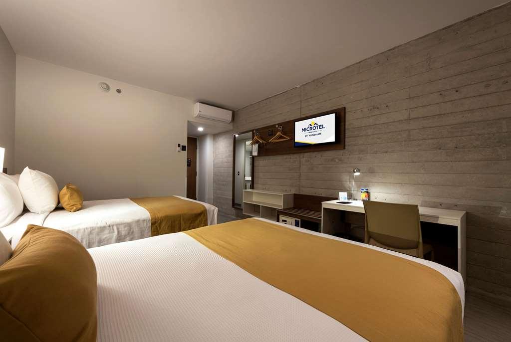 Microtel Inn & Suites By Wyndham Irapuato Kamer foto