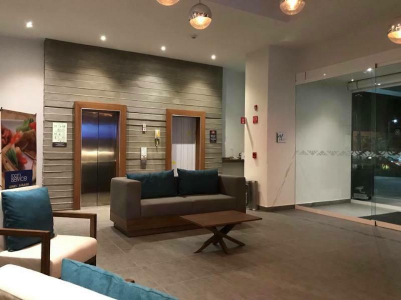 Microtel Inn & Suites By Wyndham Irapuato Buitenkant foto