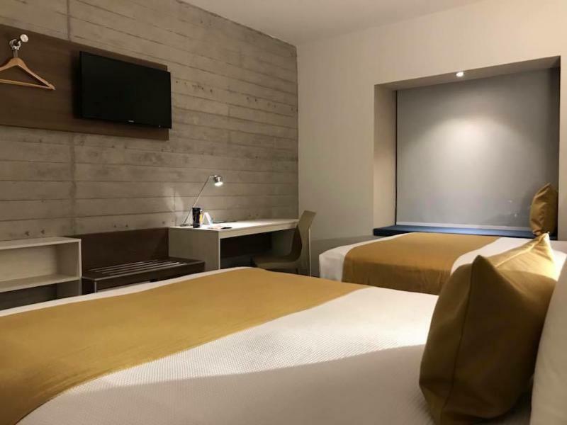 Microtel Inn & Suites By Wyndham Irapuato Buitenkant foto
